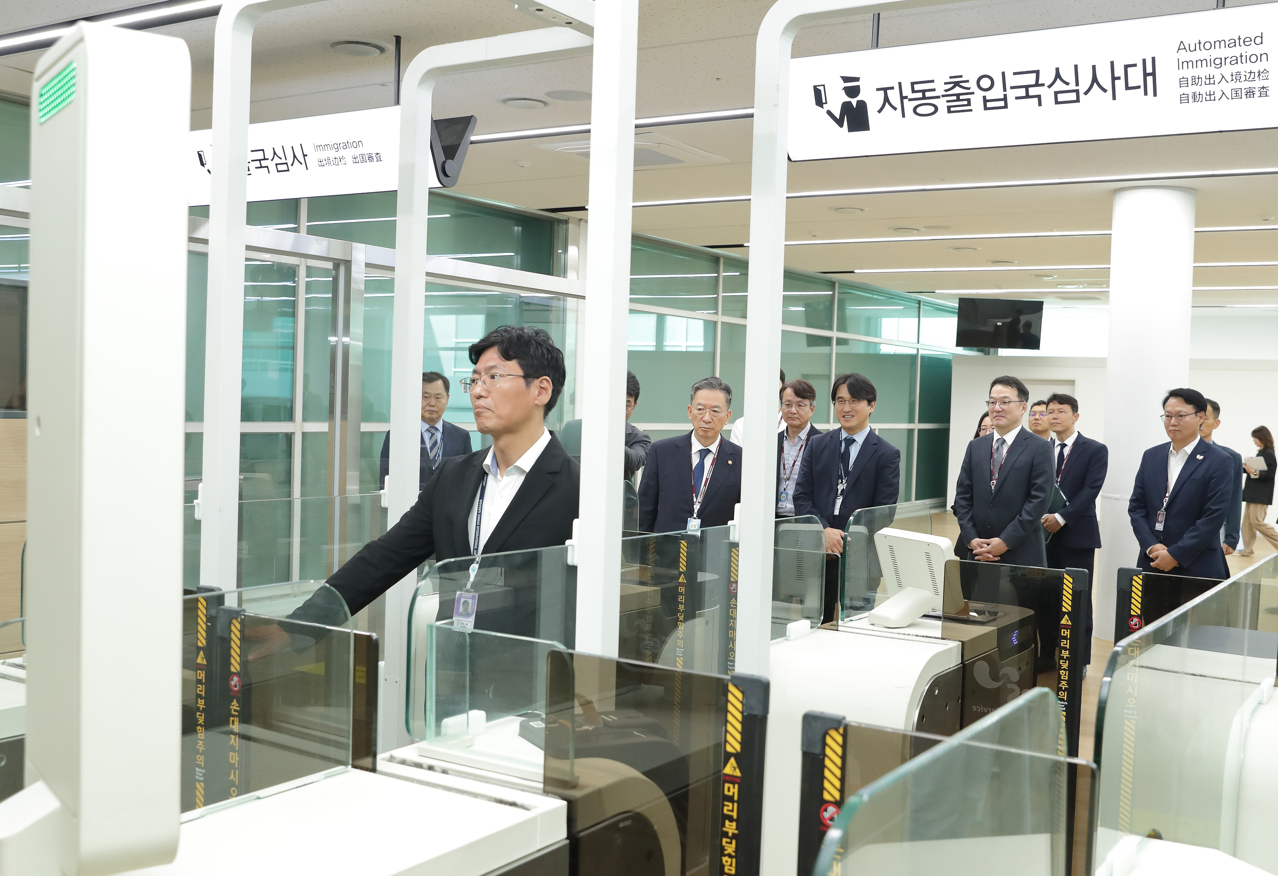 &lt;APEC 대비 김해국제공항 출입국 심사 대책 및 시설 준비상황 점검&gt; 사진5.