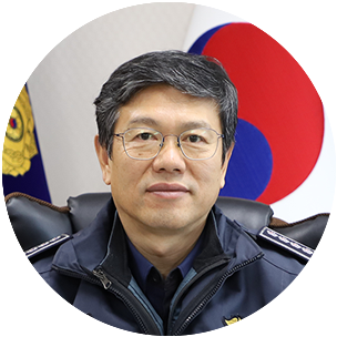 진주교도소장 조형근 프로필 사진 