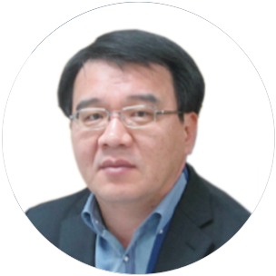 부산오륜학교장 정윤 사진
